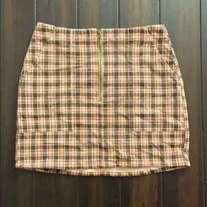 plaid skirt